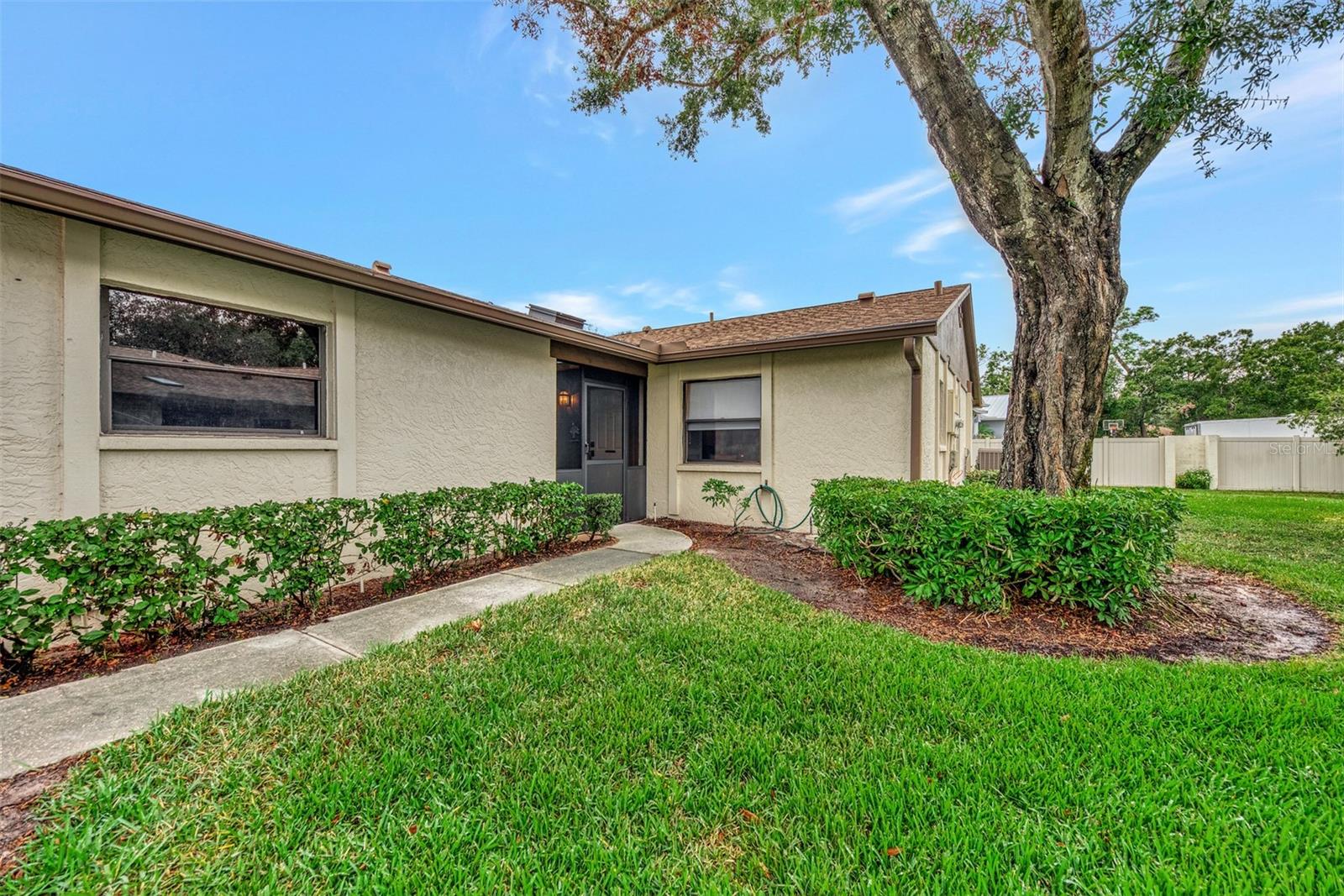 495 OAK HILL CIR #44