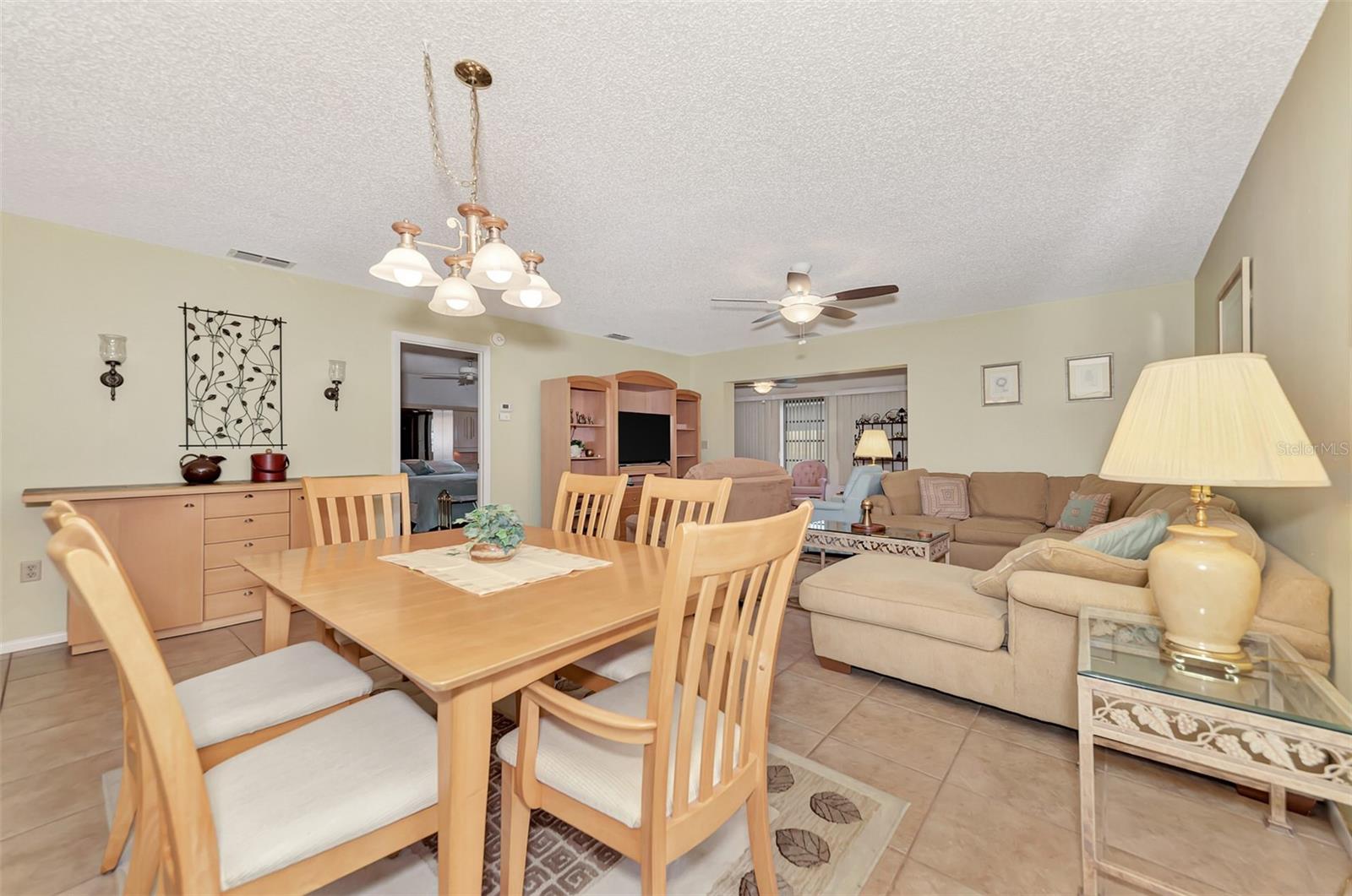 495 OAK HILL CIR #44