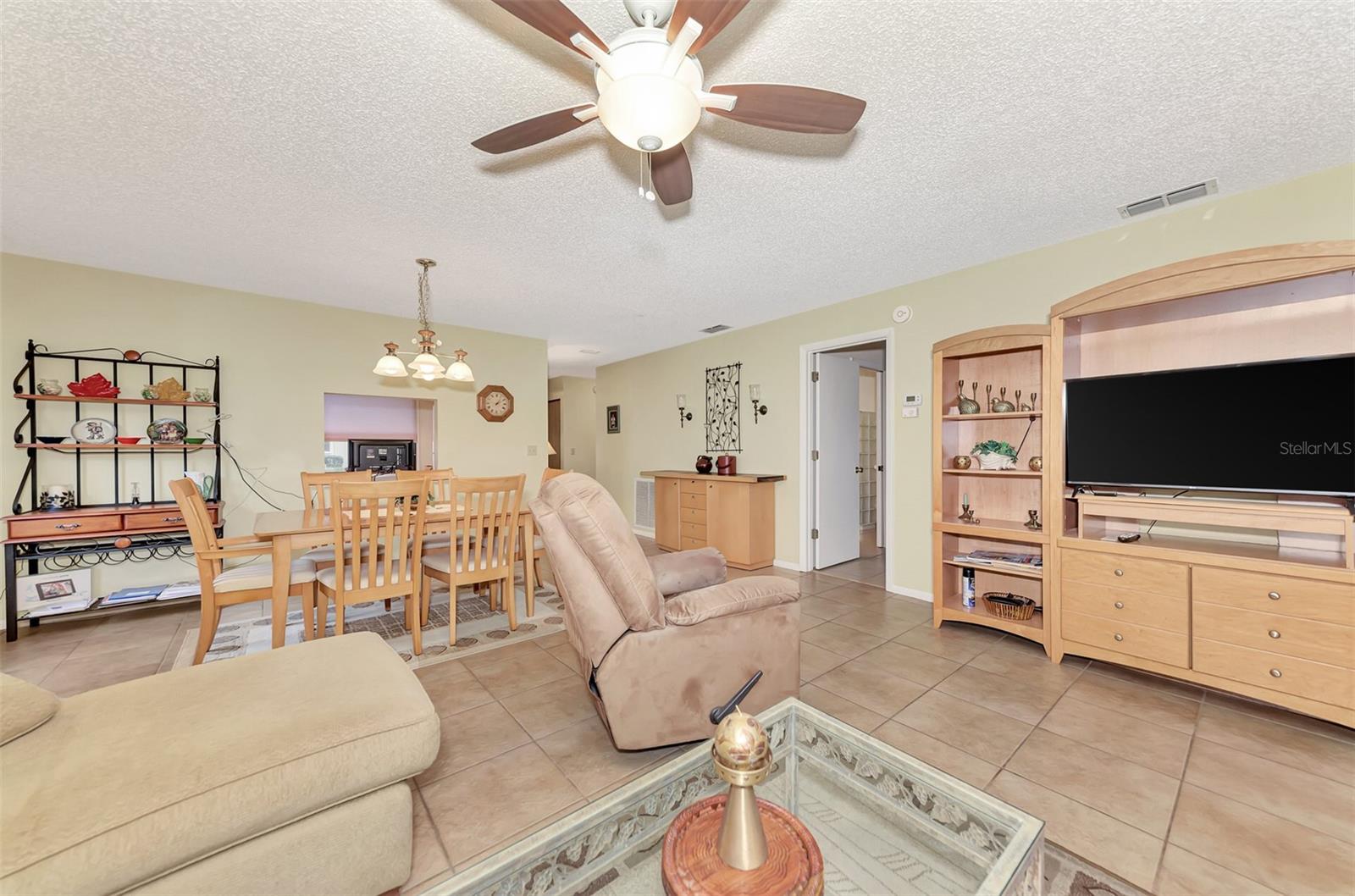 495 OAK HILL CIR #44