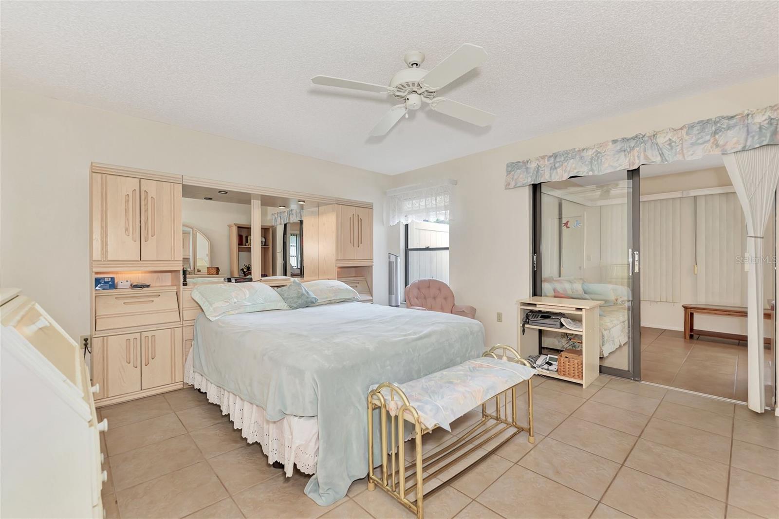 495 OAK HILL CIR #44