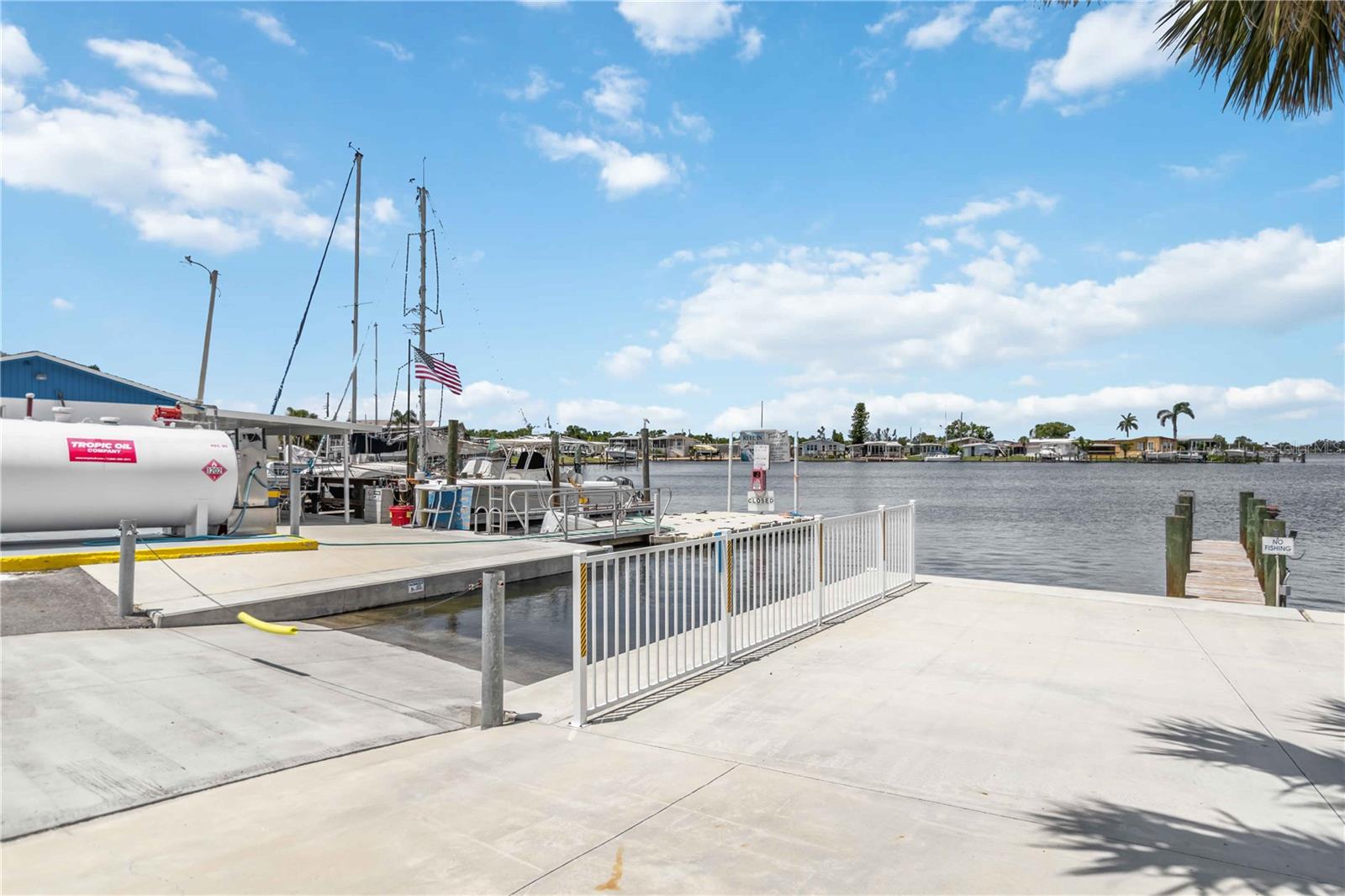 190 BIMINI DR