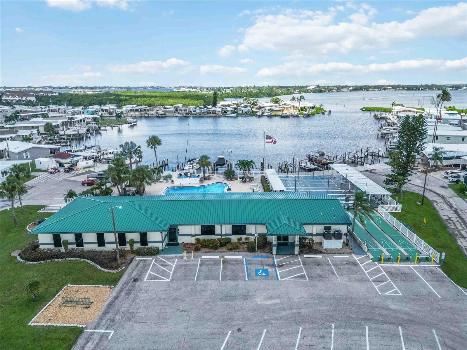 190 BIMINI DR