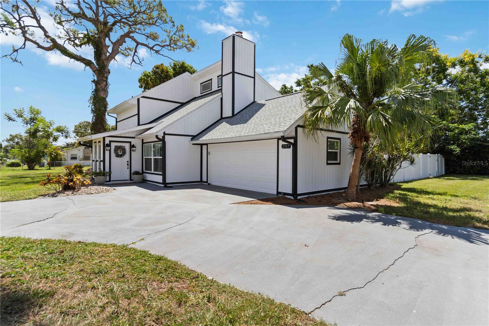 2707 17TH AVE W