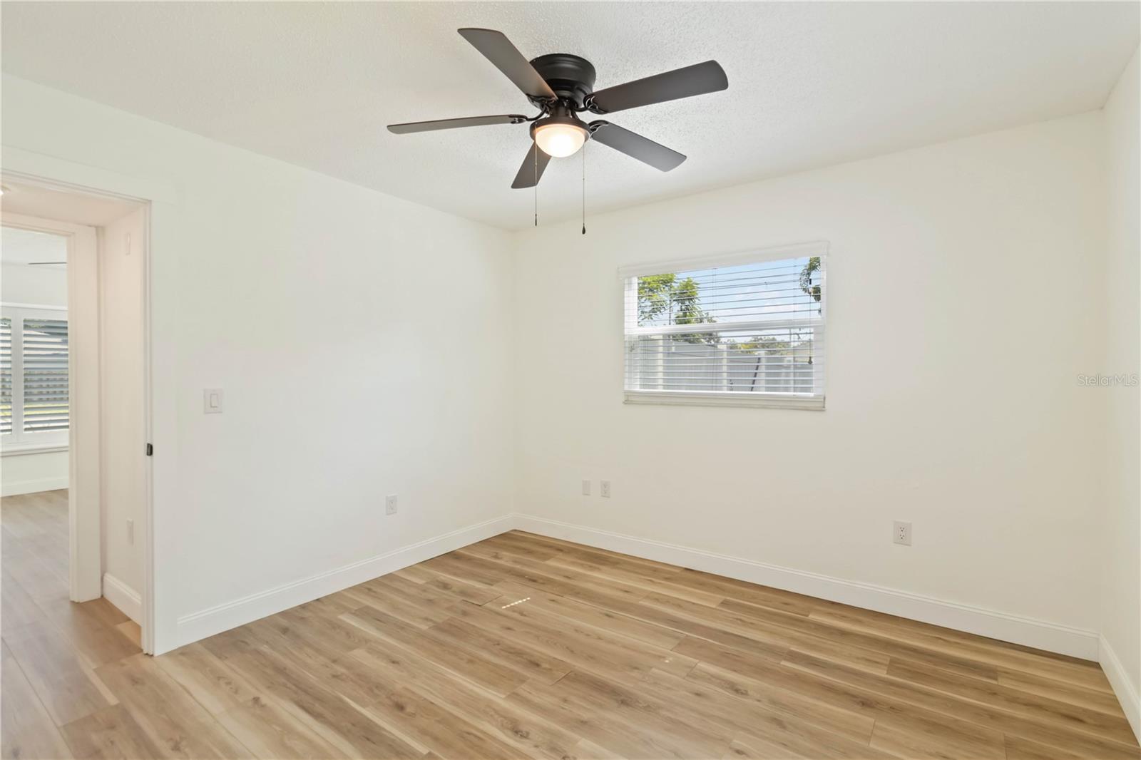 2707 17TH AVE W