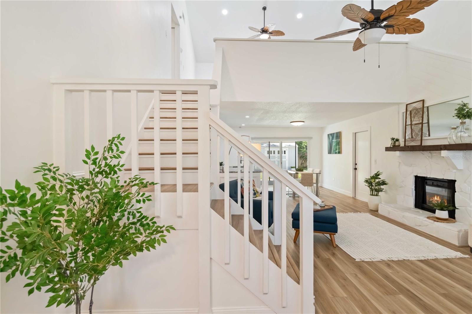 2707 17TH AVE W