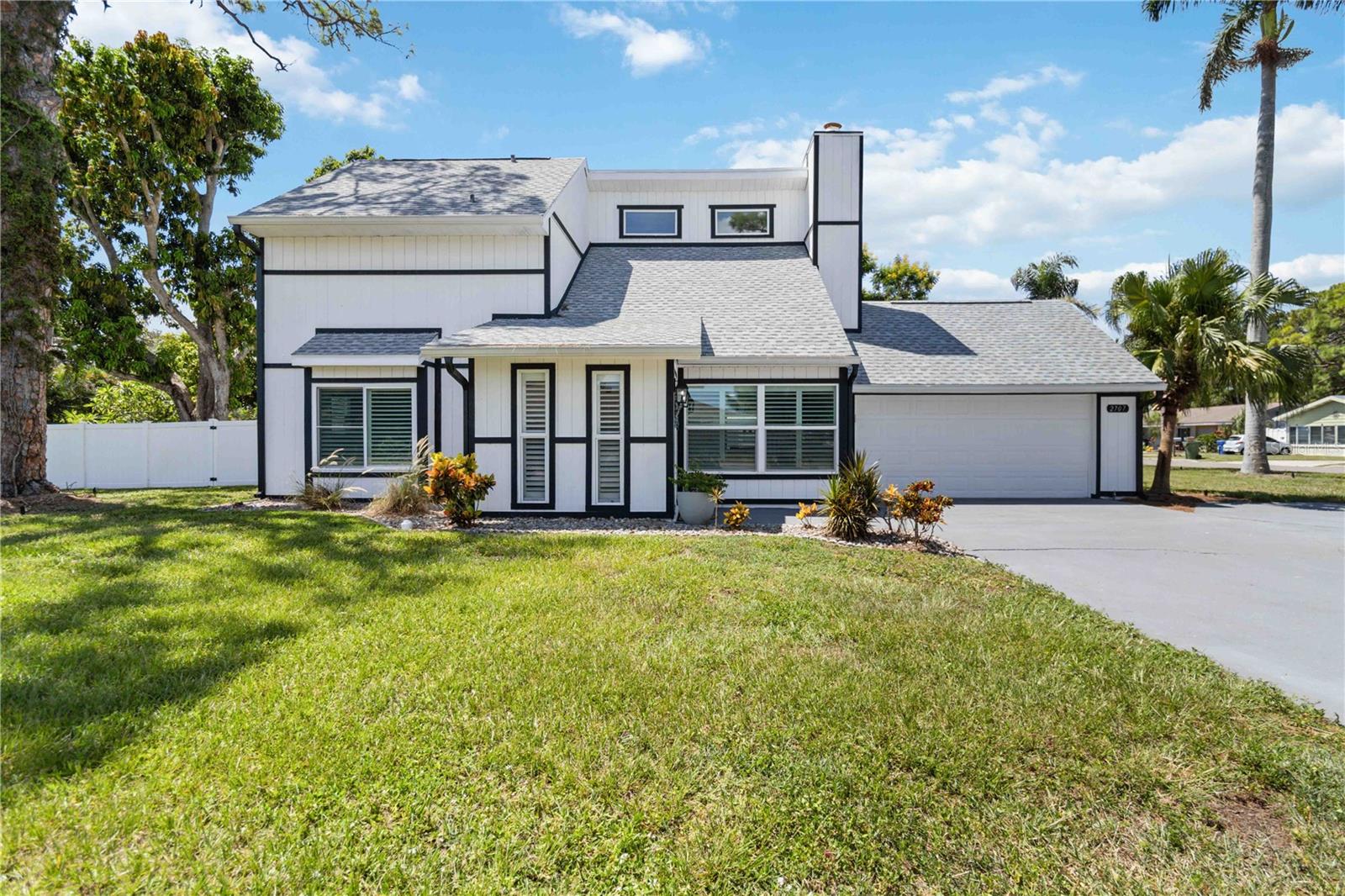 2707 17TH AVE W