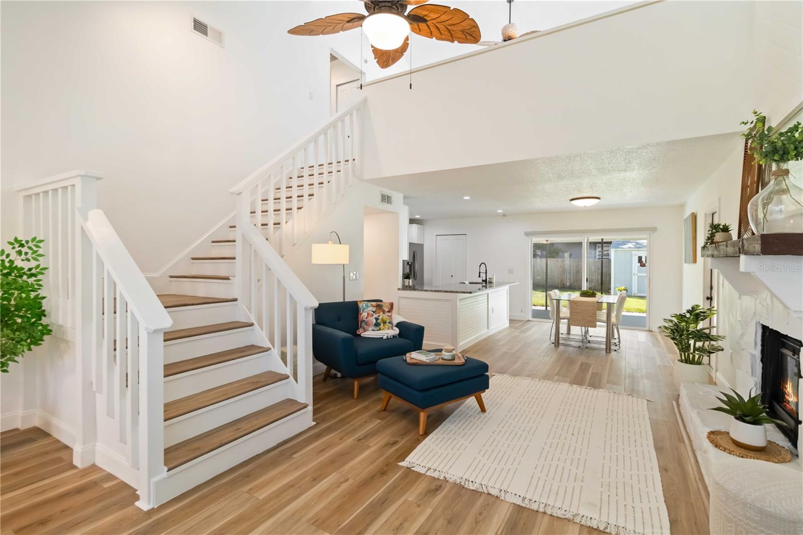 2707 17TH AVE W