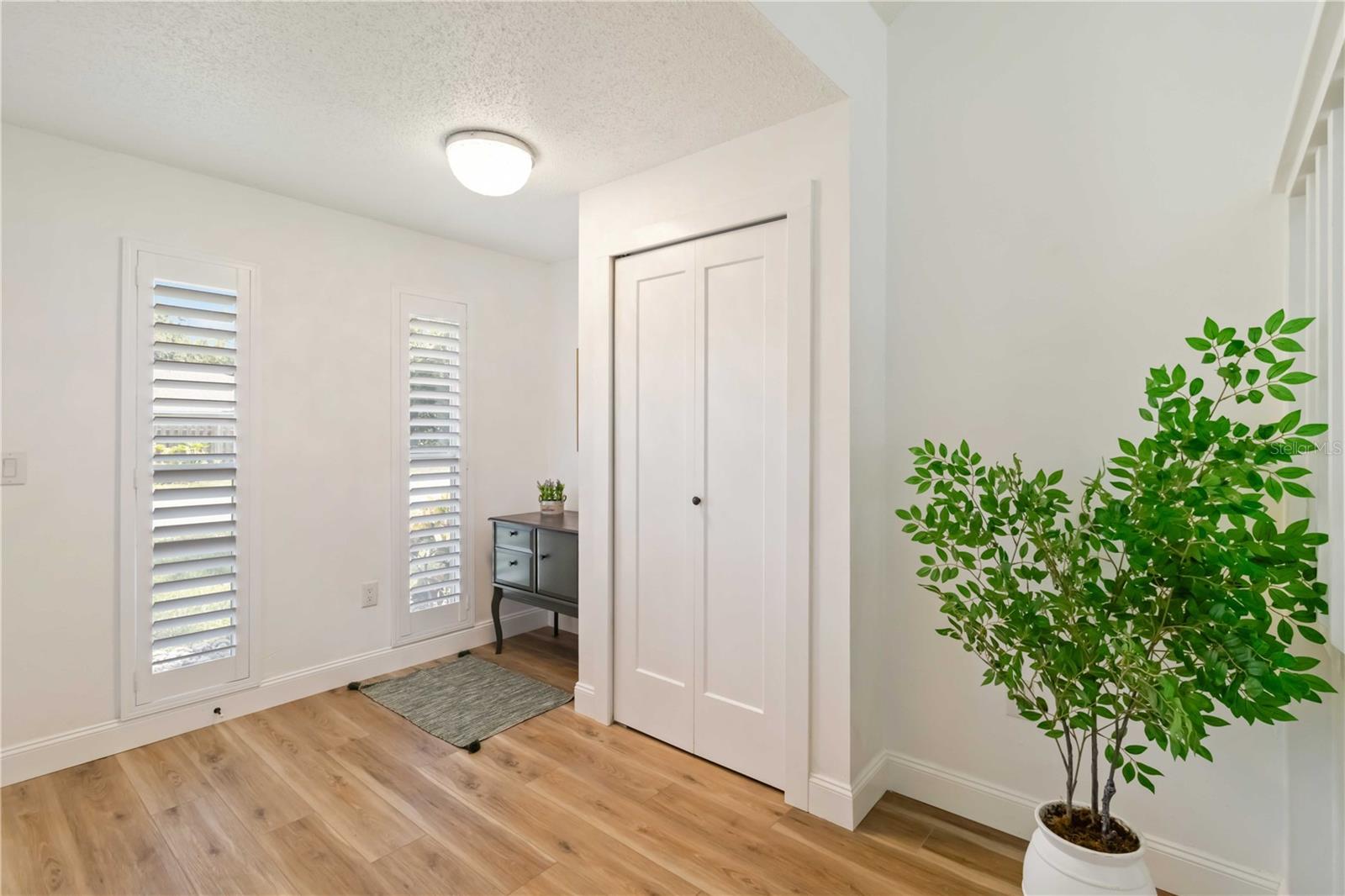 2707 17TH AVE W
