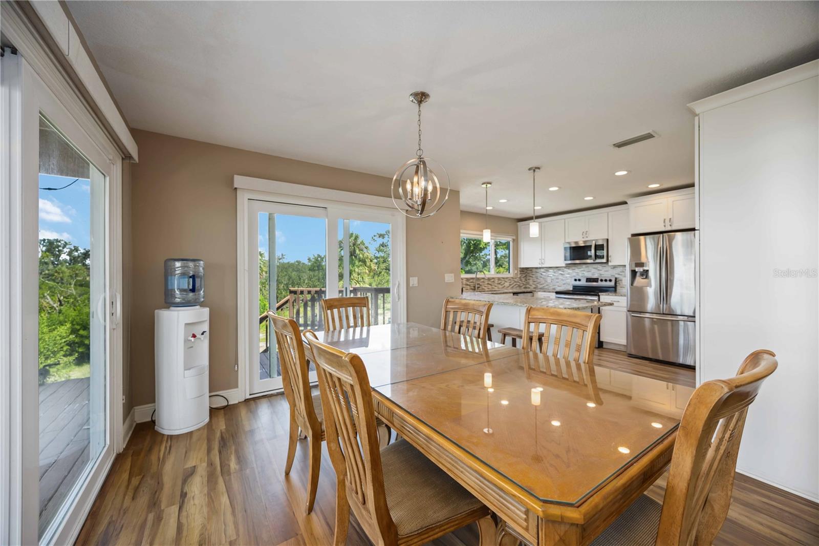 1470 BAYSHORE DR