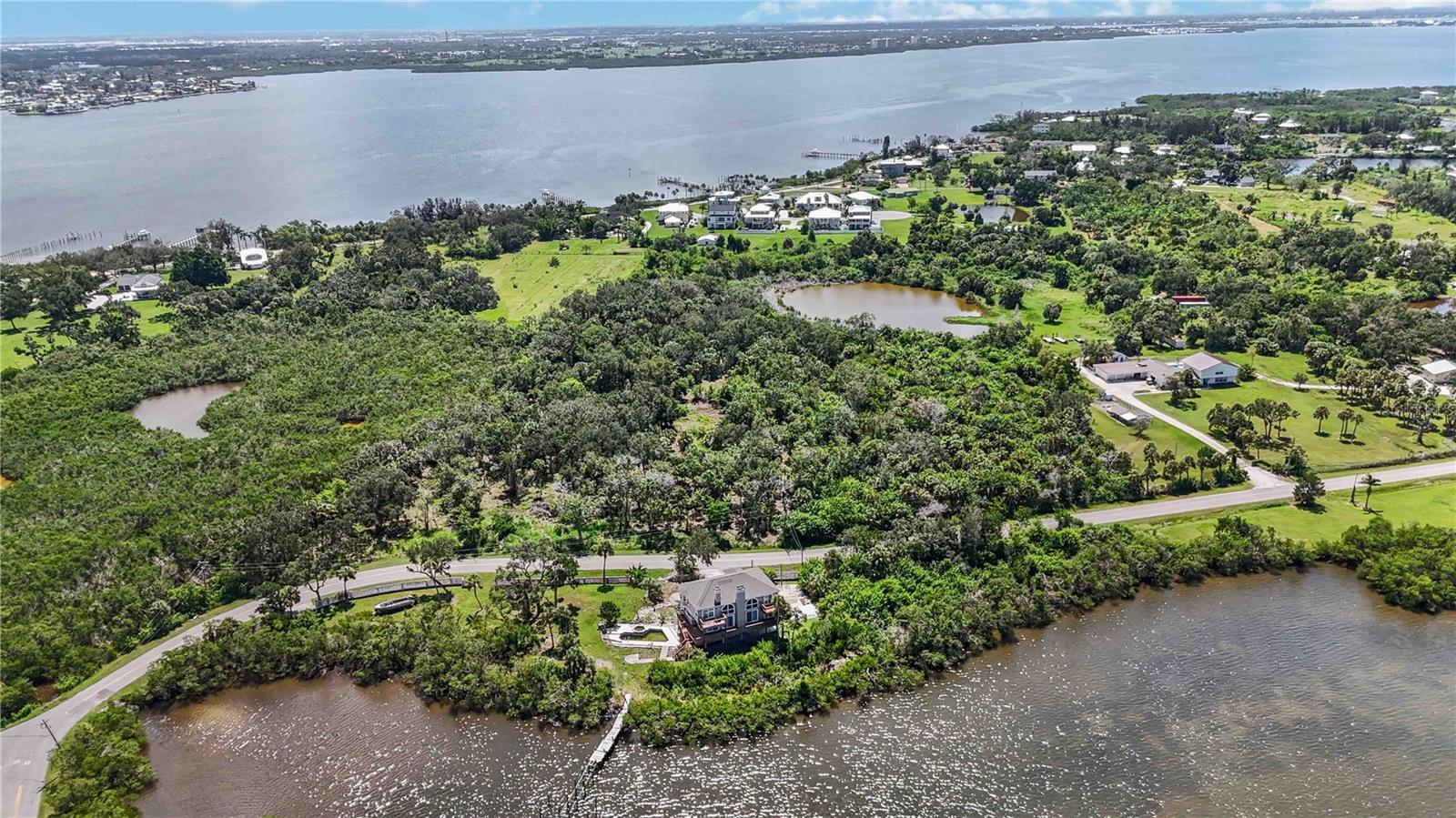 1470 BAYSHORE DR