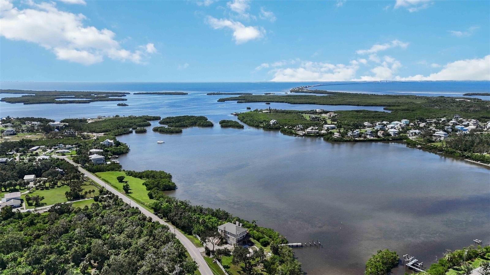 1460 BAYSHORE DR