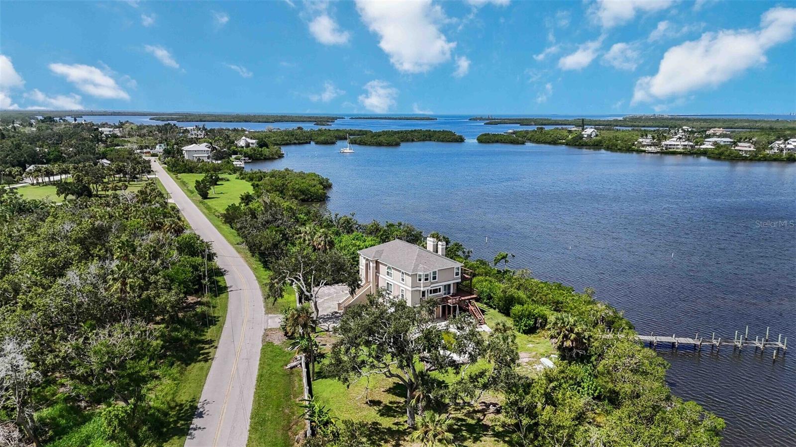 1460 BAYSHORE DR