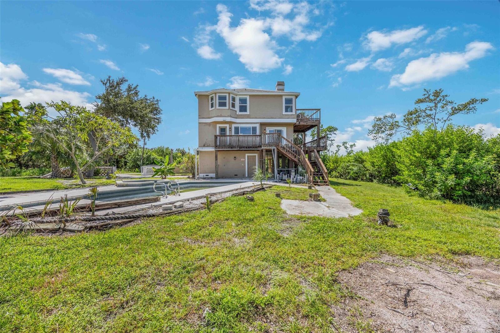 1460 BAYSHORE DR
