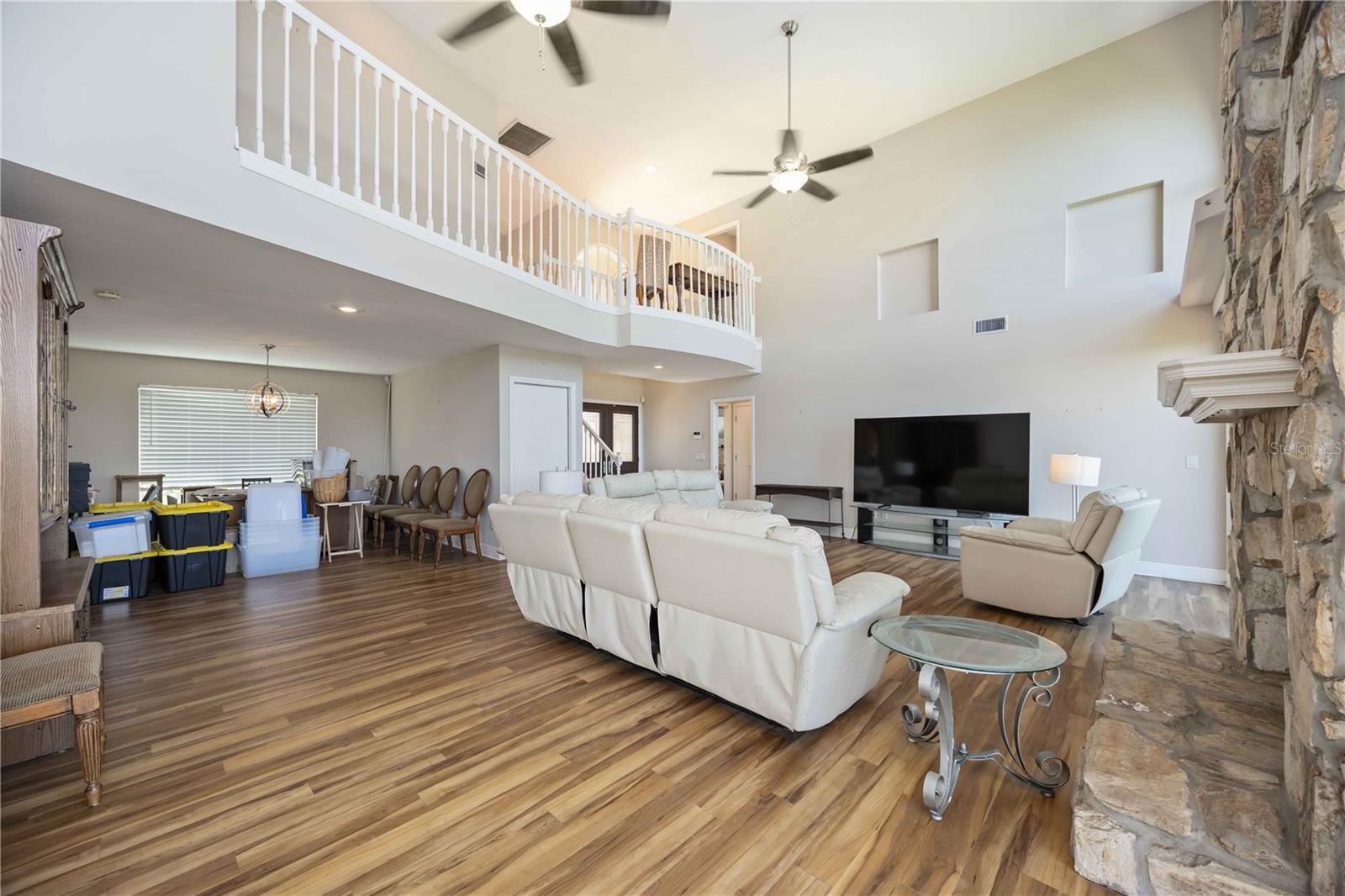 1460 BAYSHORE DR