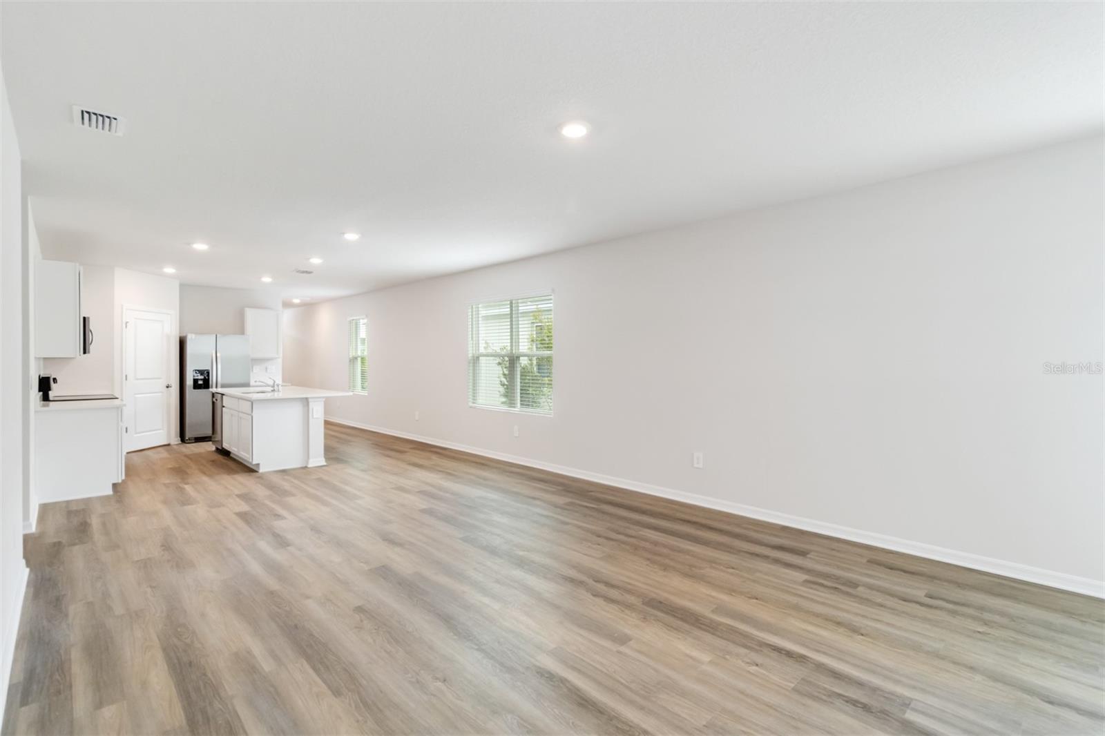 3218 BITTERROOT LN