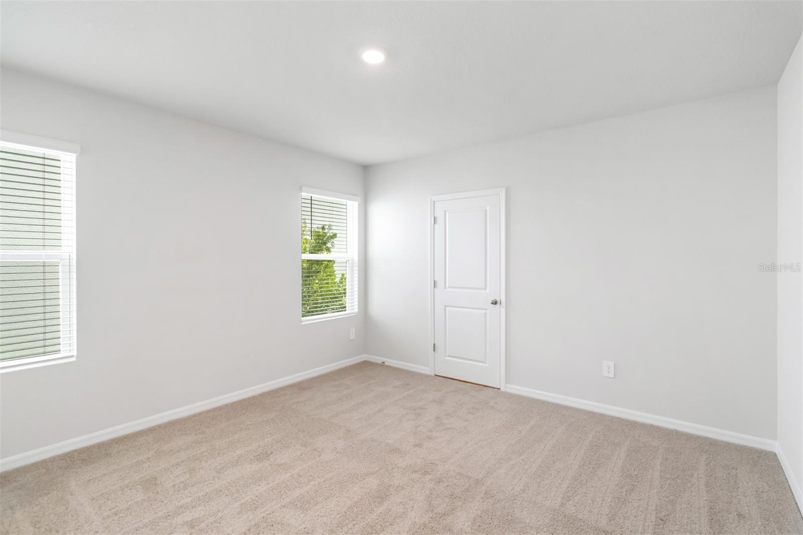 3218 BITTERROOT LN
