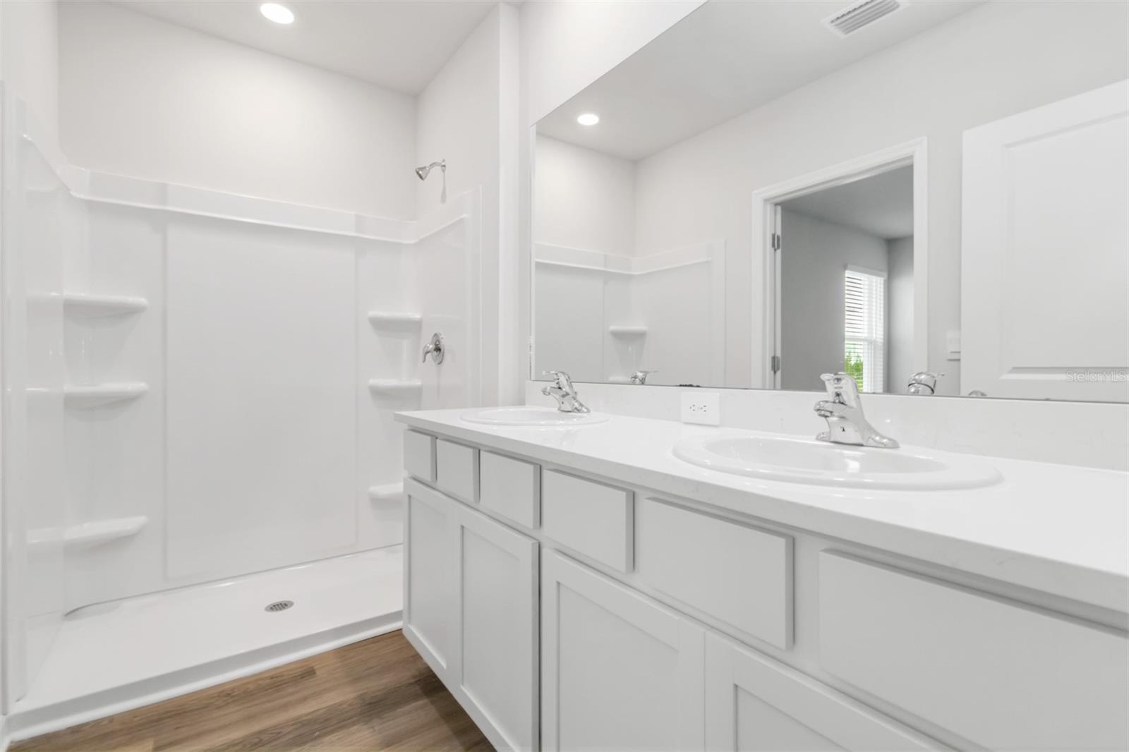 3218 BITTERROOT LN