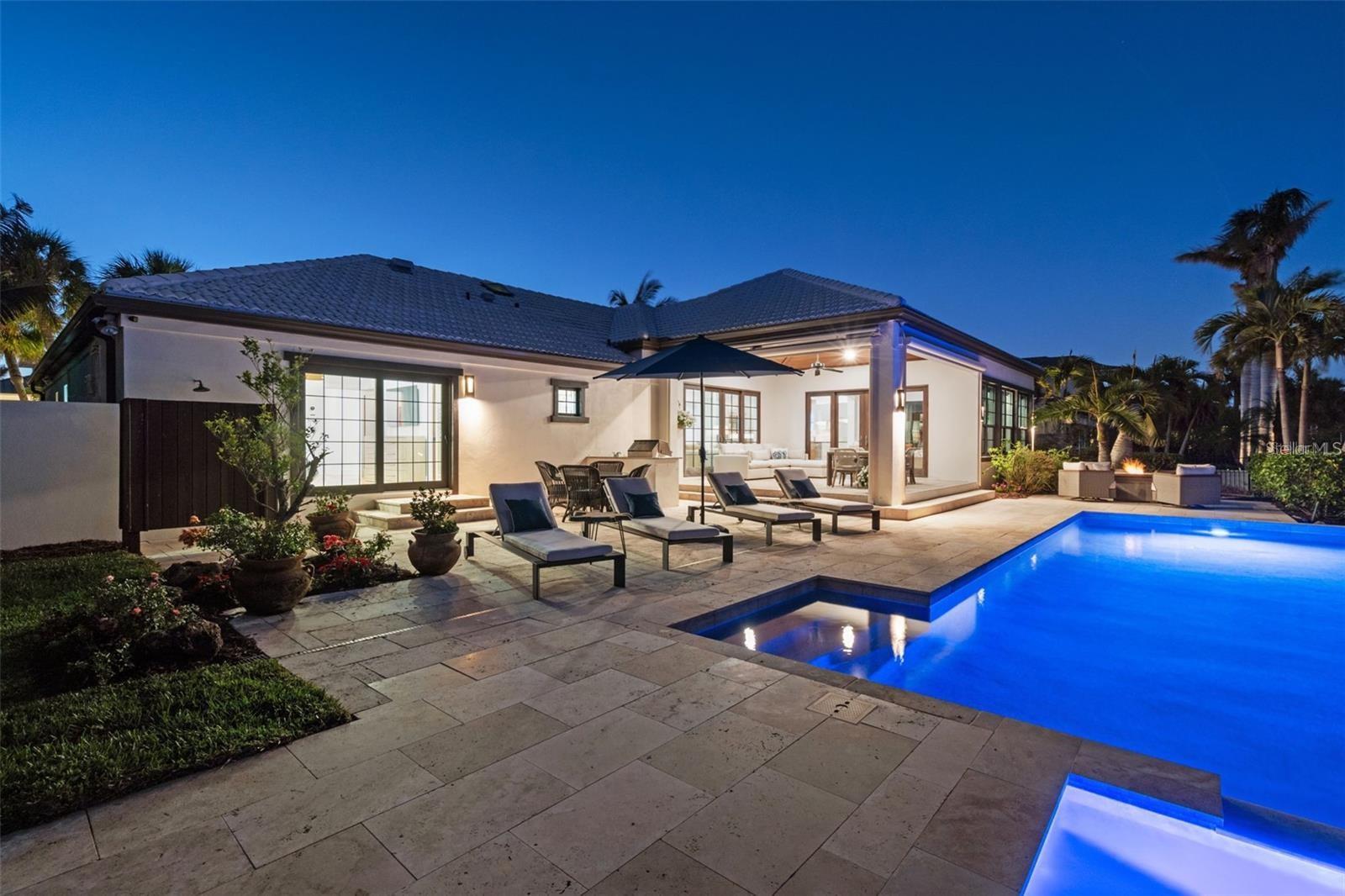 355 W ROYAL FLAMINGO DR