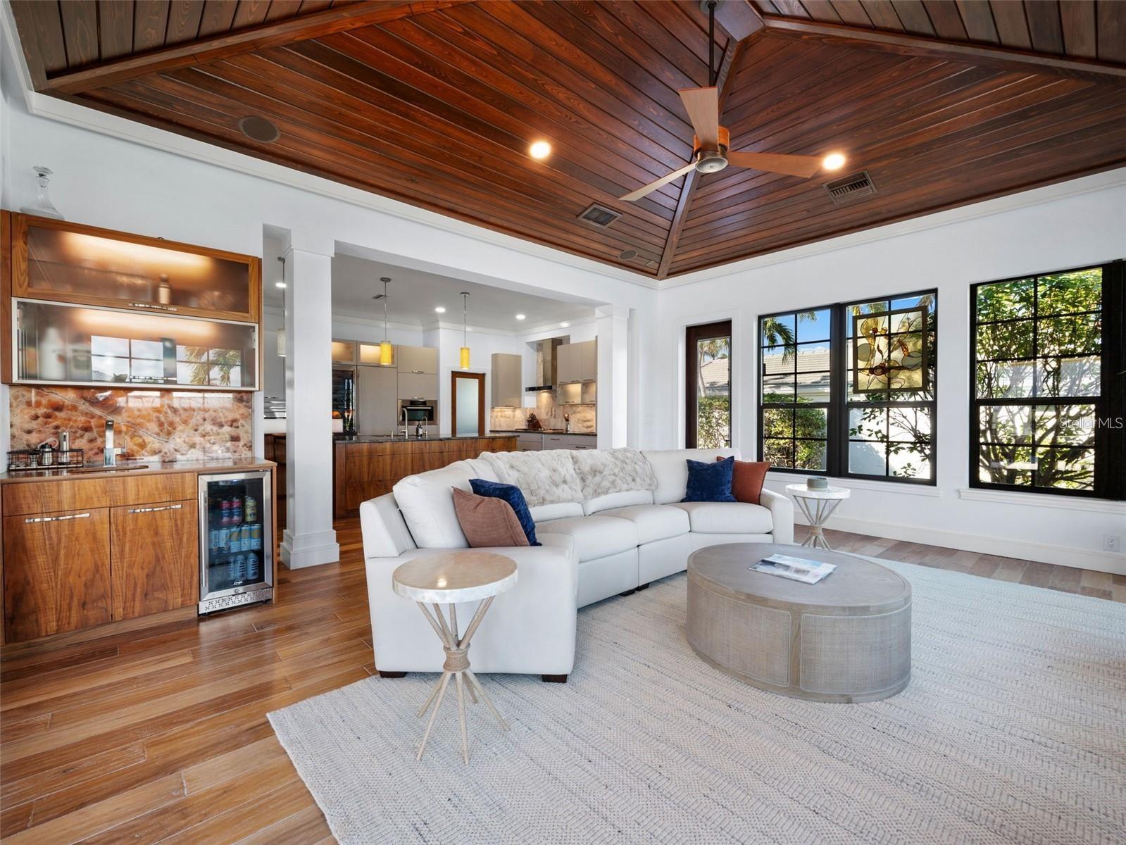 355 W ROYAL FLAMINGO DR