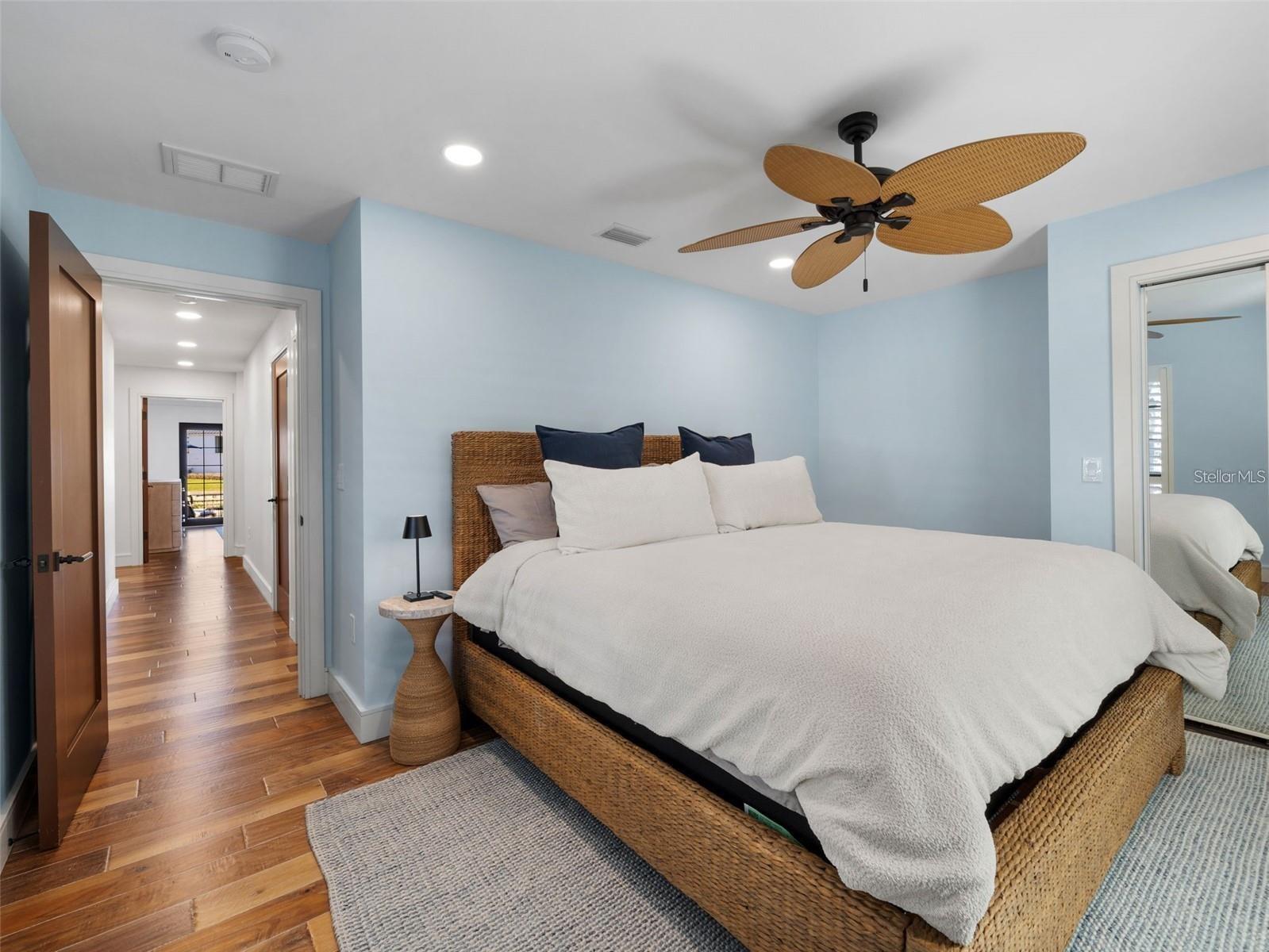 355 W ROYAL FLAMINGO DR