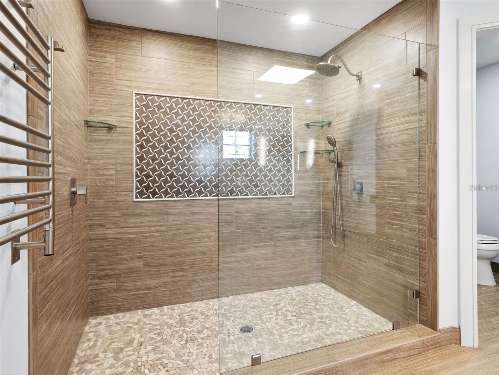 355 W ROYAL FLAMINGO DR