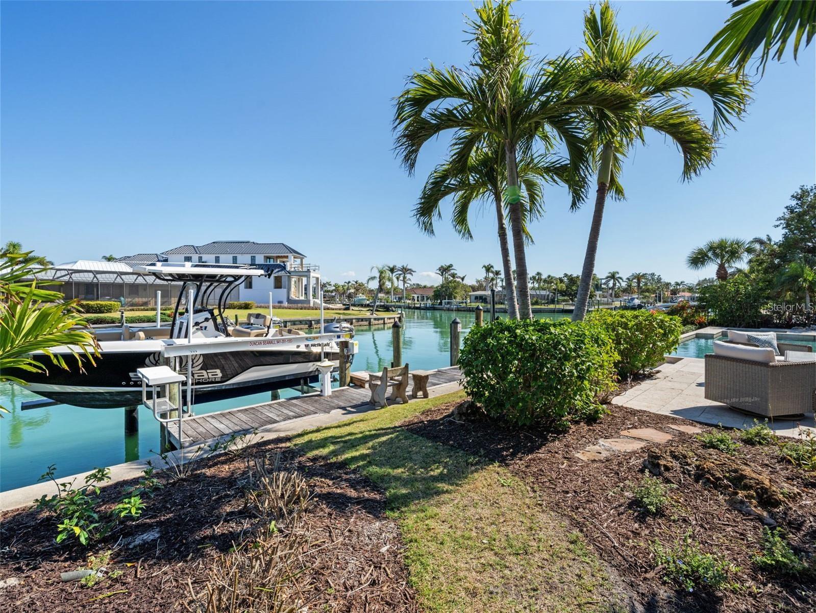 355 W ROYAL FLAMINGO DR