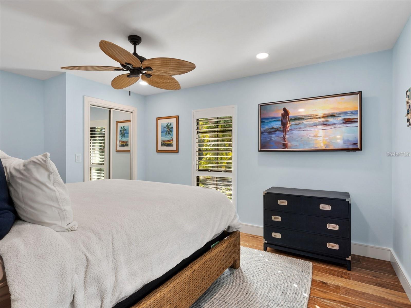 355 W ROYAL FLAMINGO DR