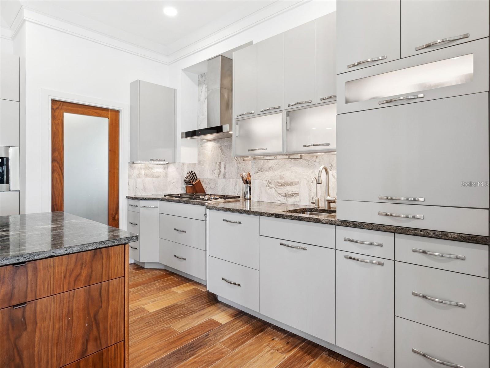 355 W ROYAL FLAMINGO DR