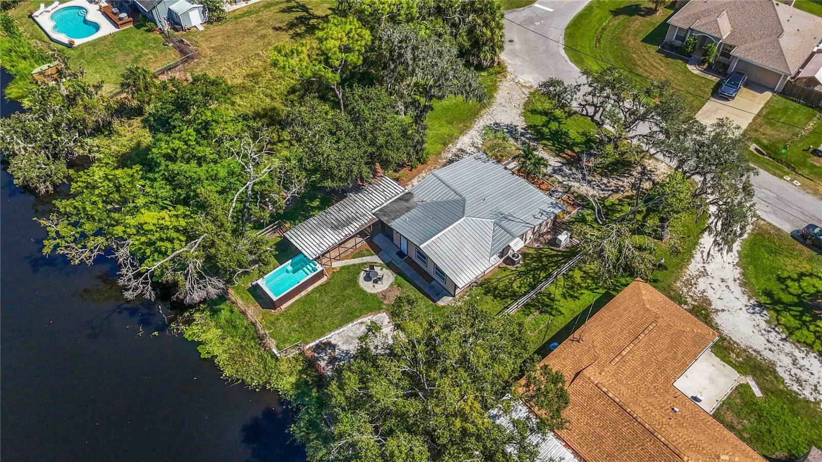 6504 LINCOLN RD