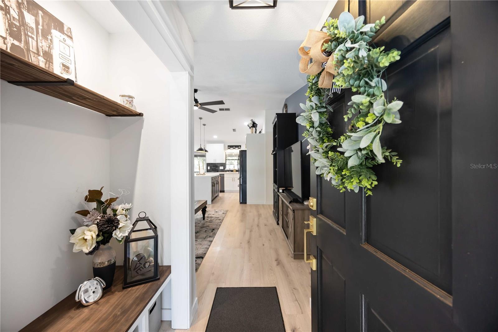 5707 DEER HOLLOW LN W