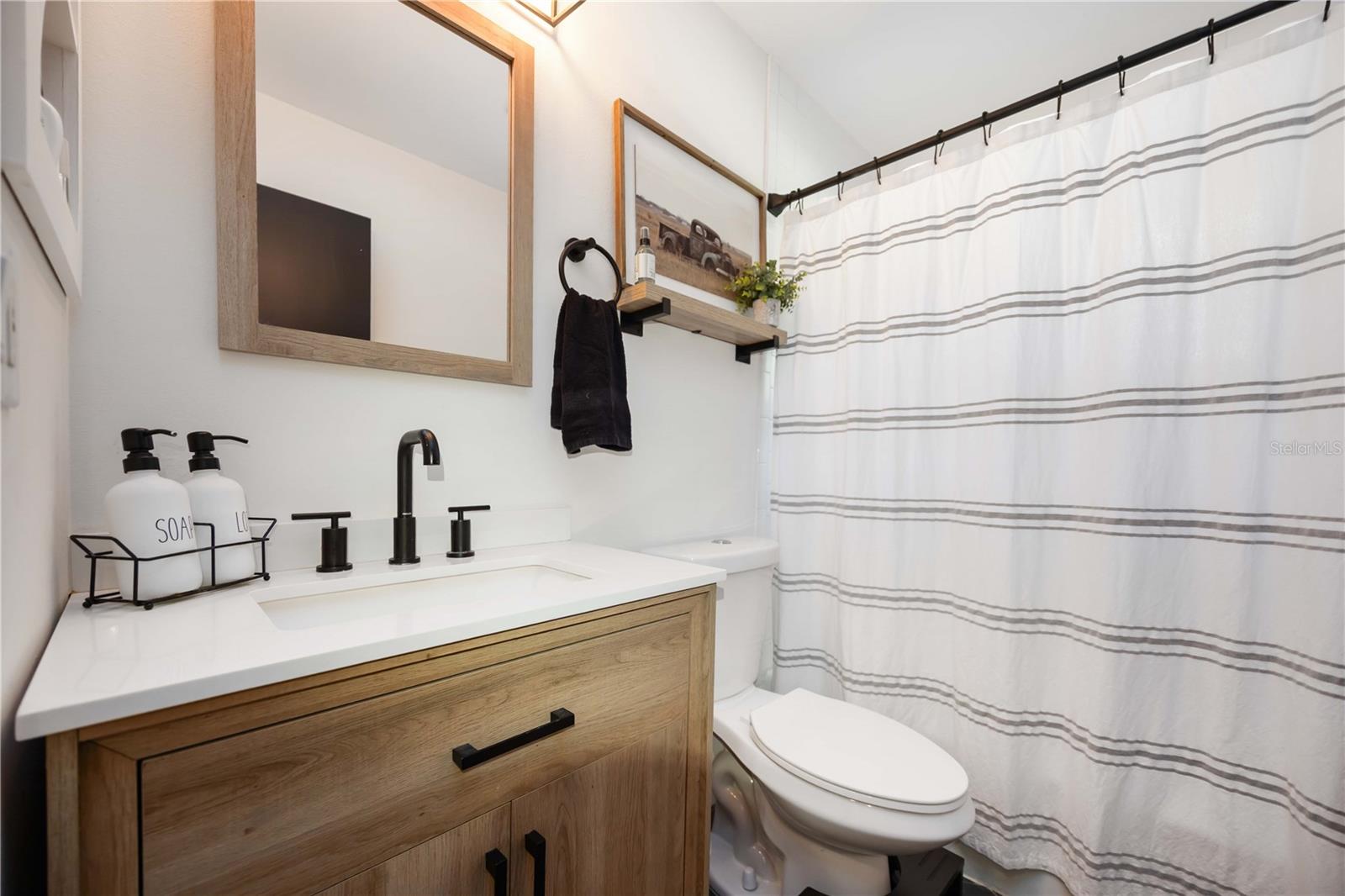 5707 DEER HOLLOW LN W