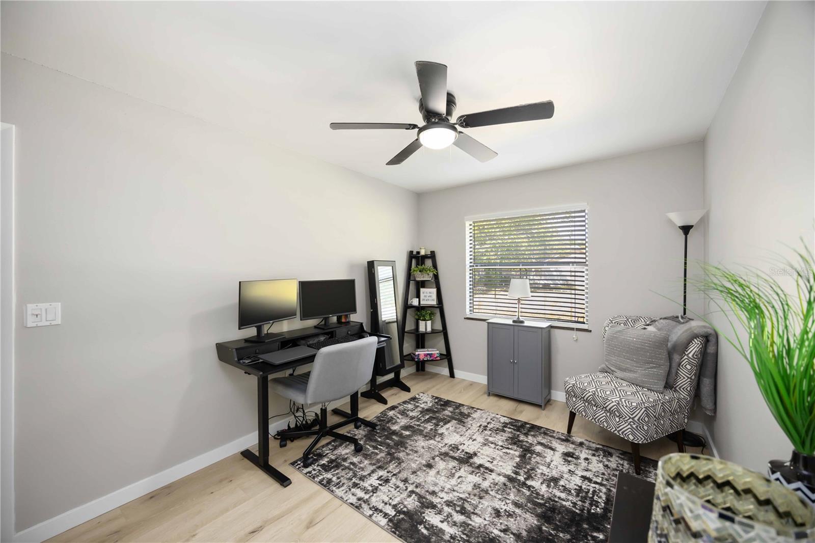 5707 DEER HOLLOW LN W