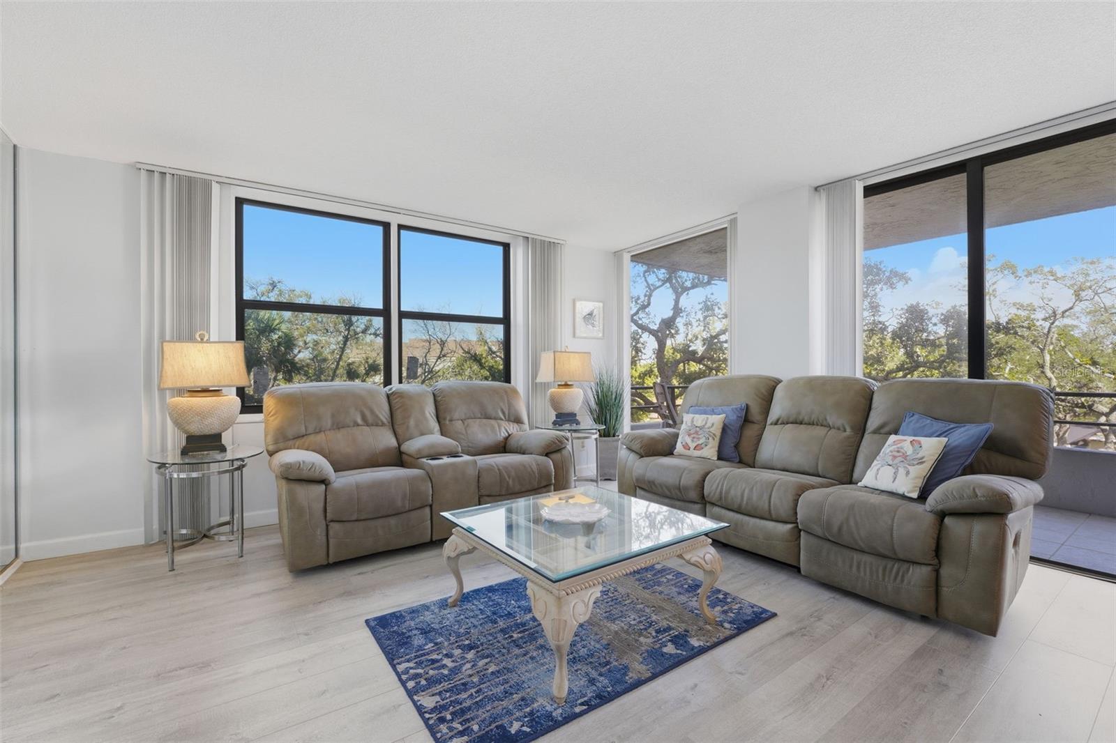 6415 MIDNIGHT PASS RD #310