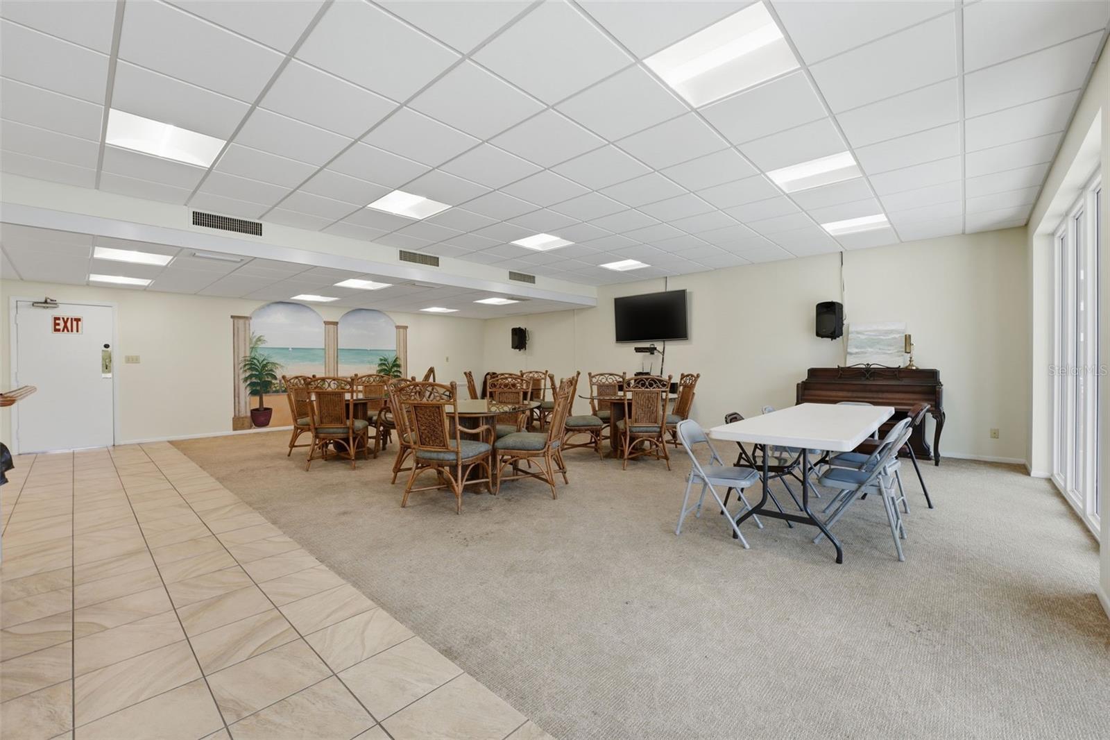 6415 MIDNIGHT PASS RD #310