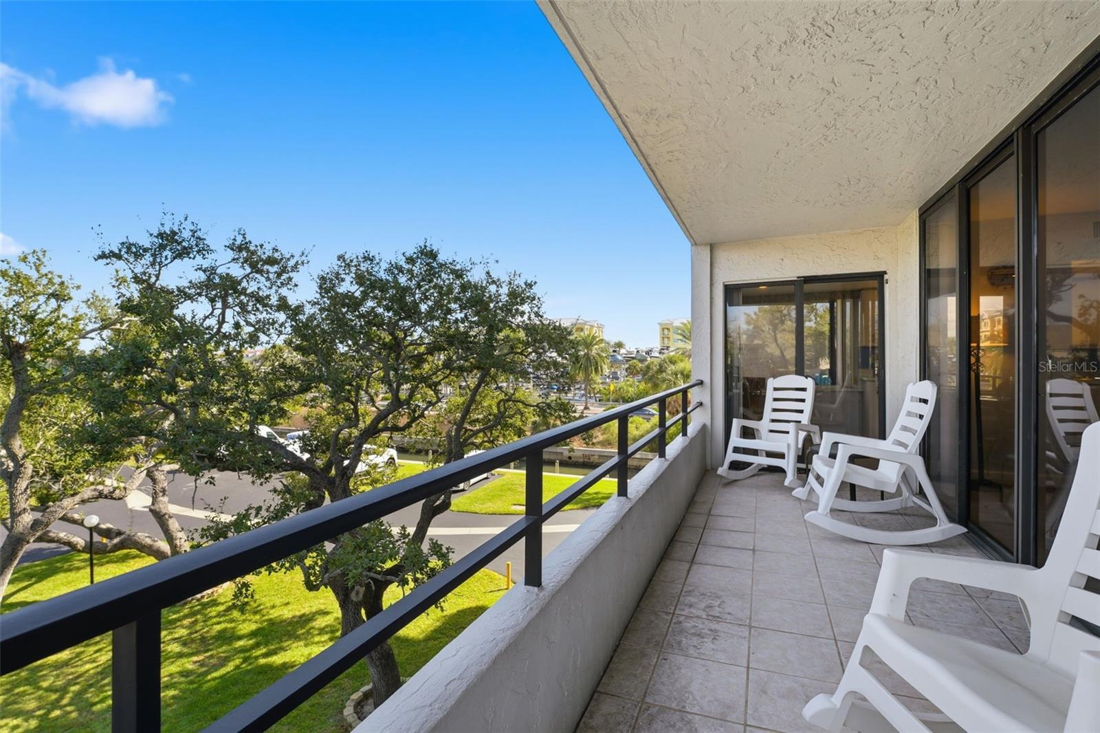 6415 MIDNIGHT PASS RD #310