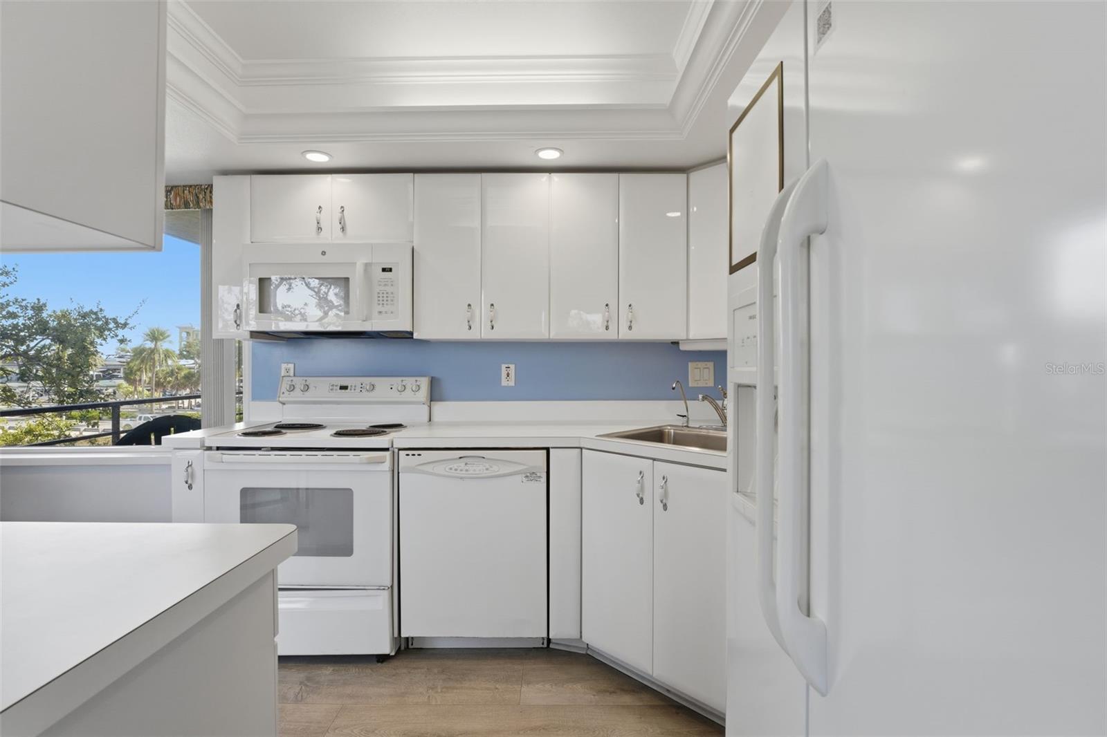 6415 MIDNIGHT PASS RD #310