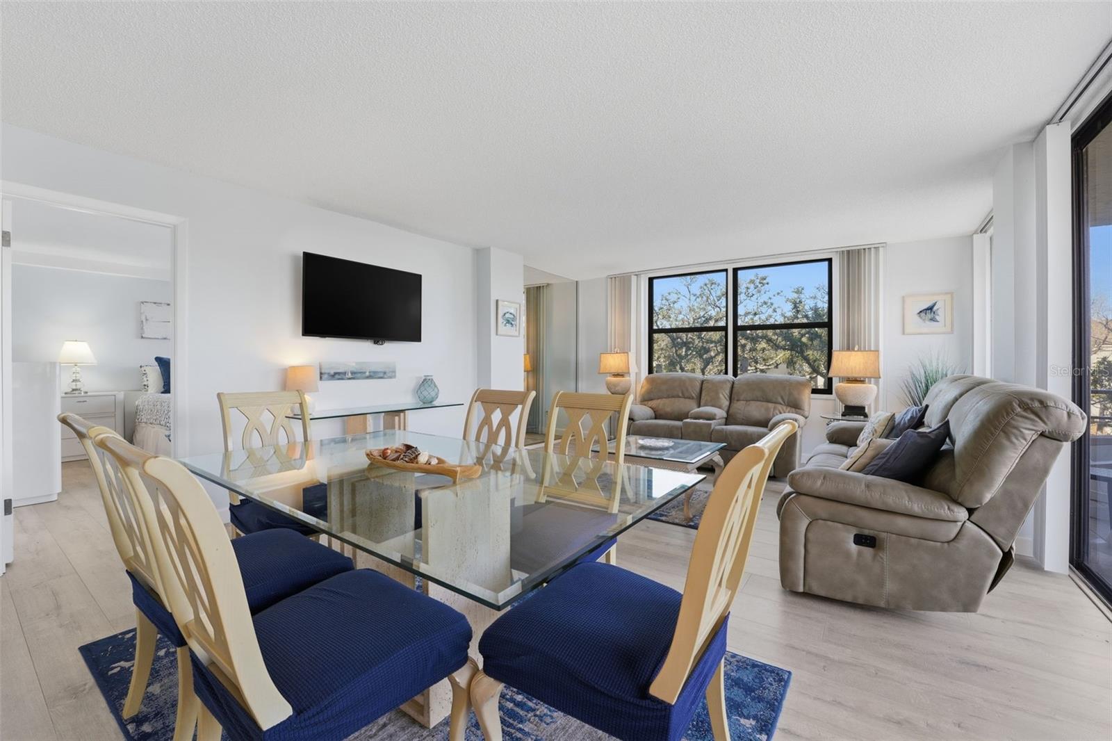 6415 MIDNIGHT PASS RD #310