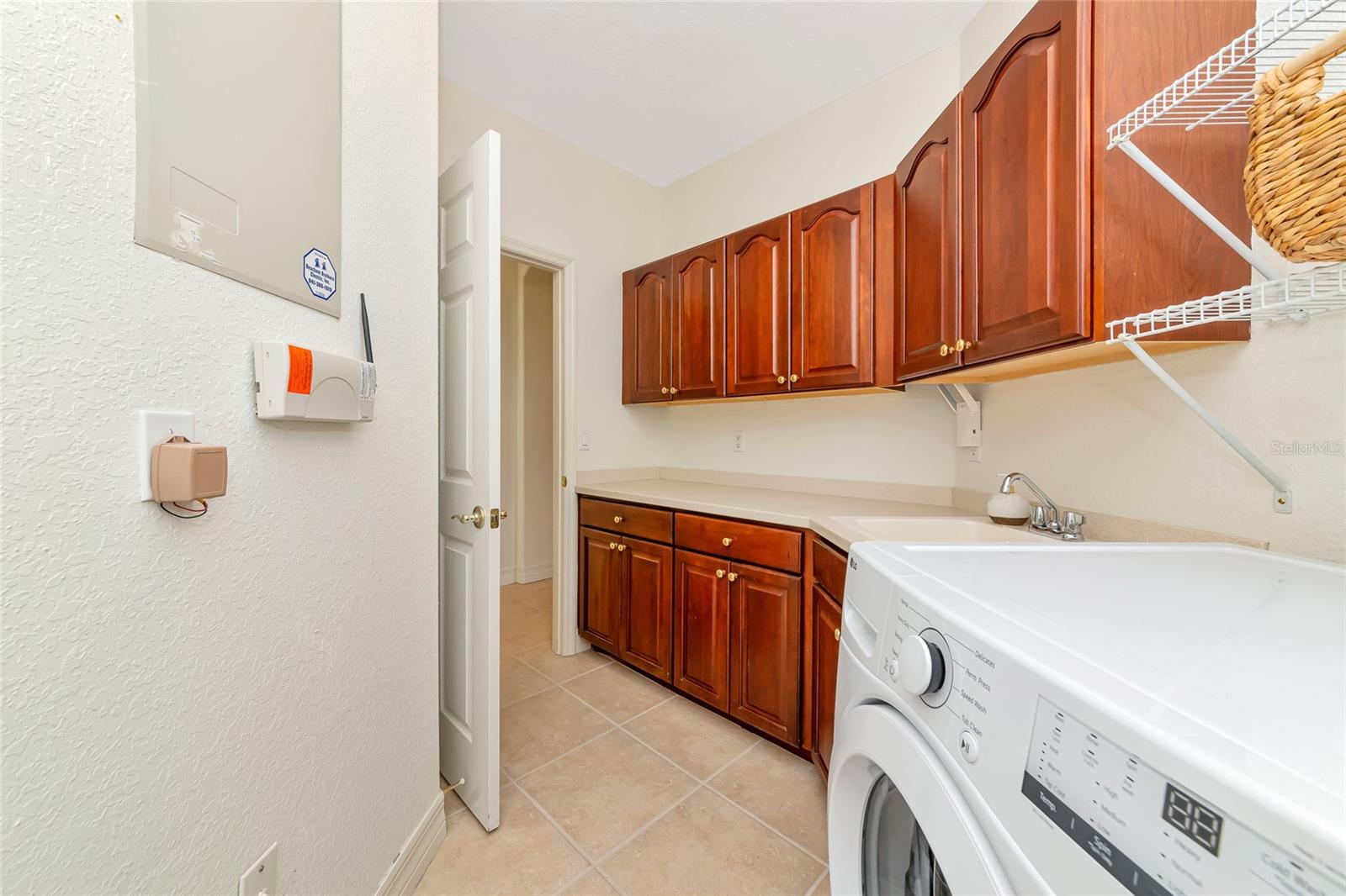 10615 RESTORATION TER