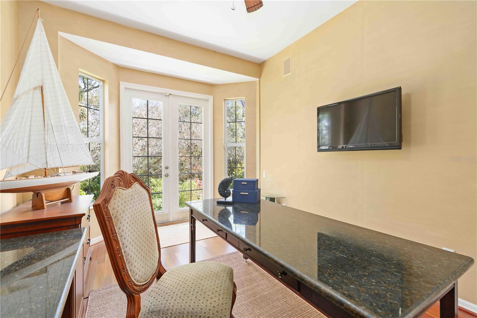 9915 OLD HYDE PARK PL