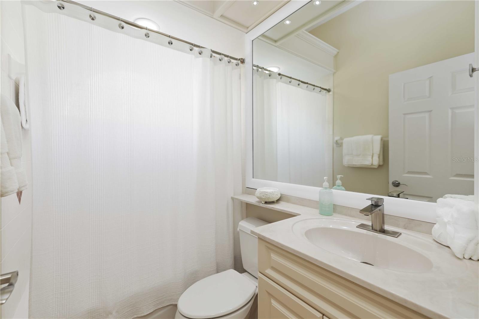 9915 OLD HYDE PARK PL