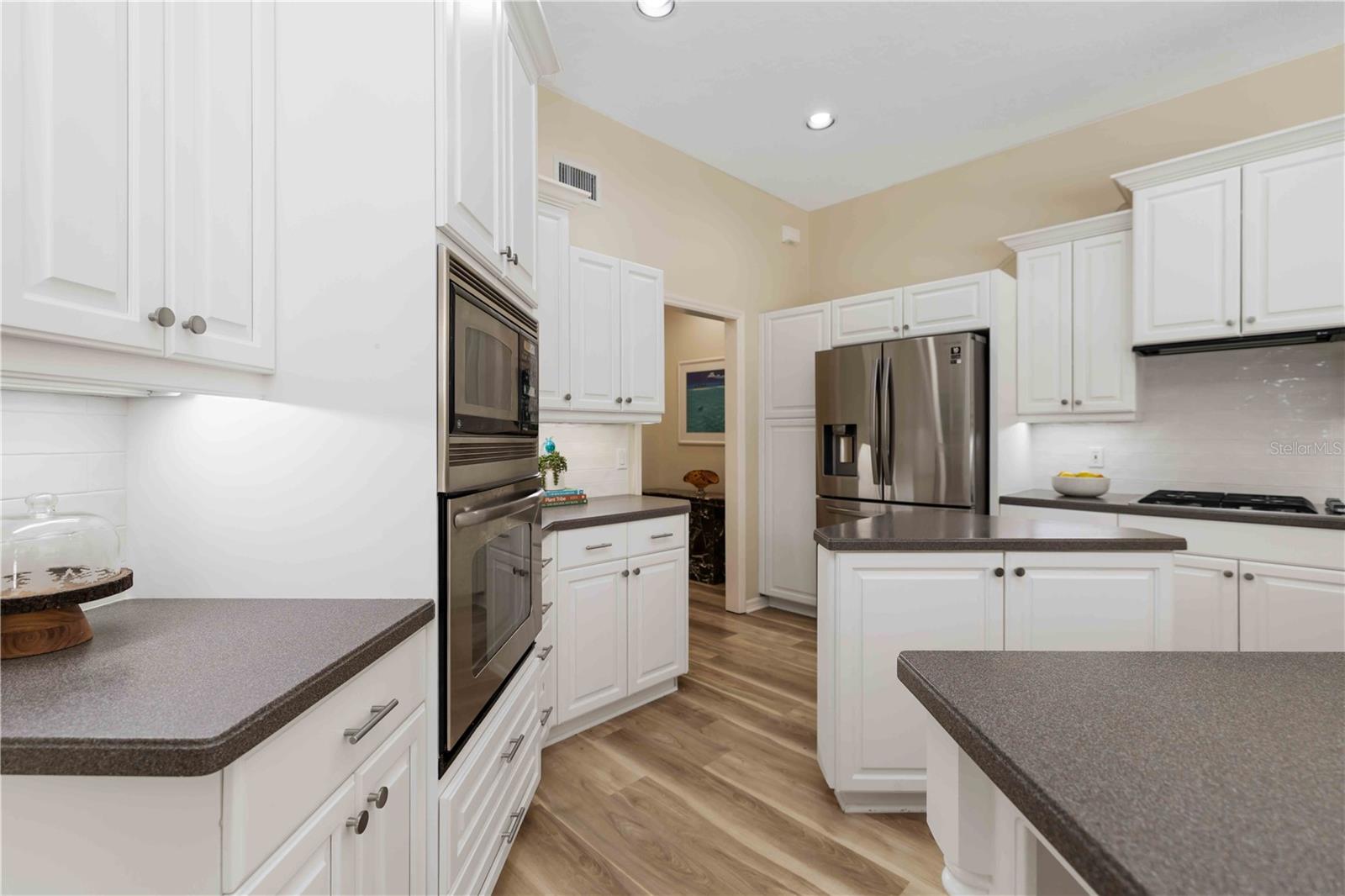 9915 OLD HYDE PARK PL