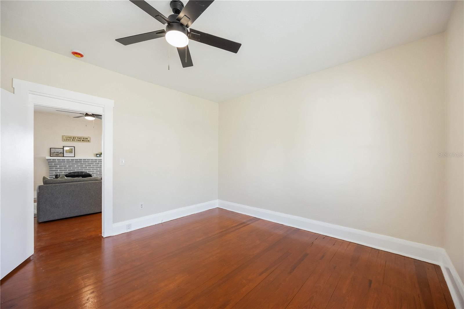 2710 3RD AVE W