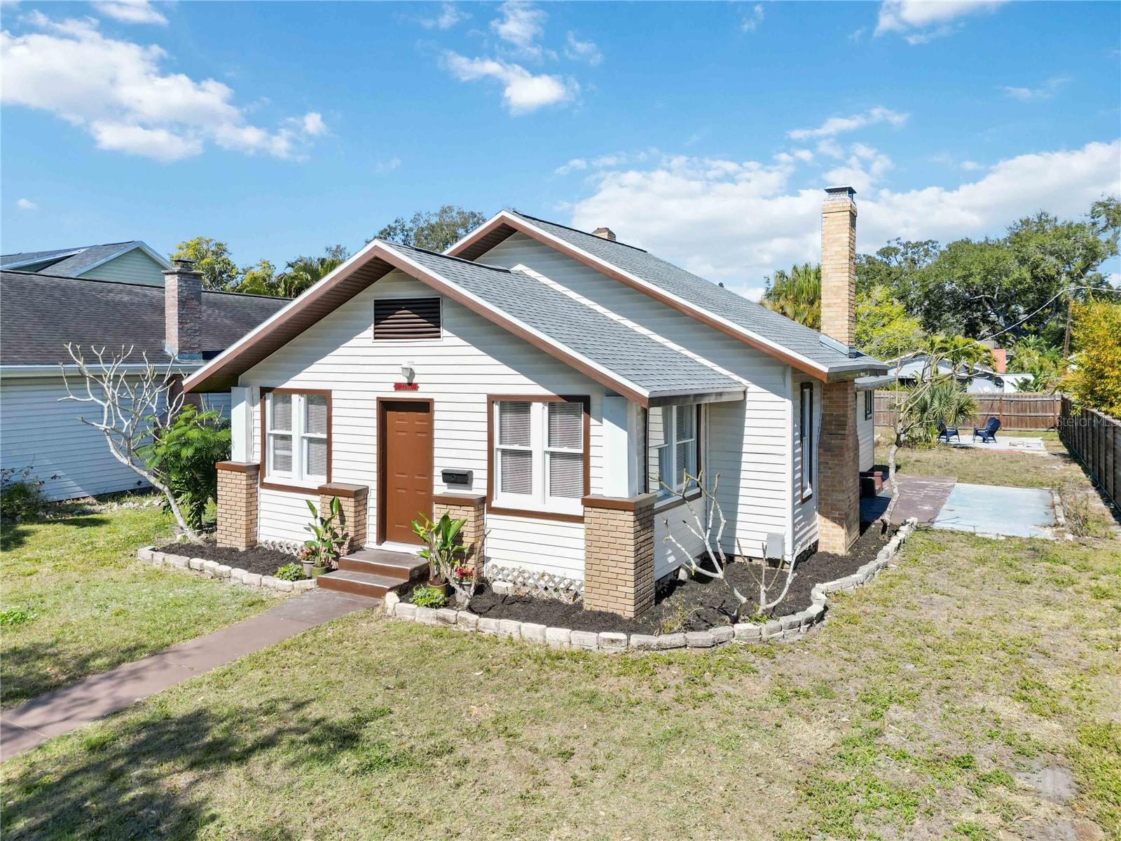 2710 3RD AVE W