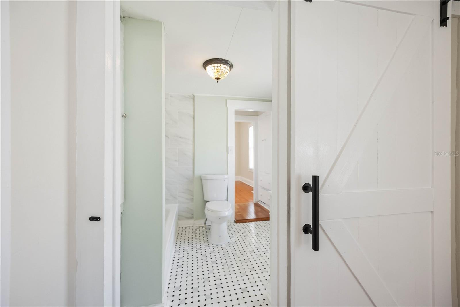2710 3RD AVE W