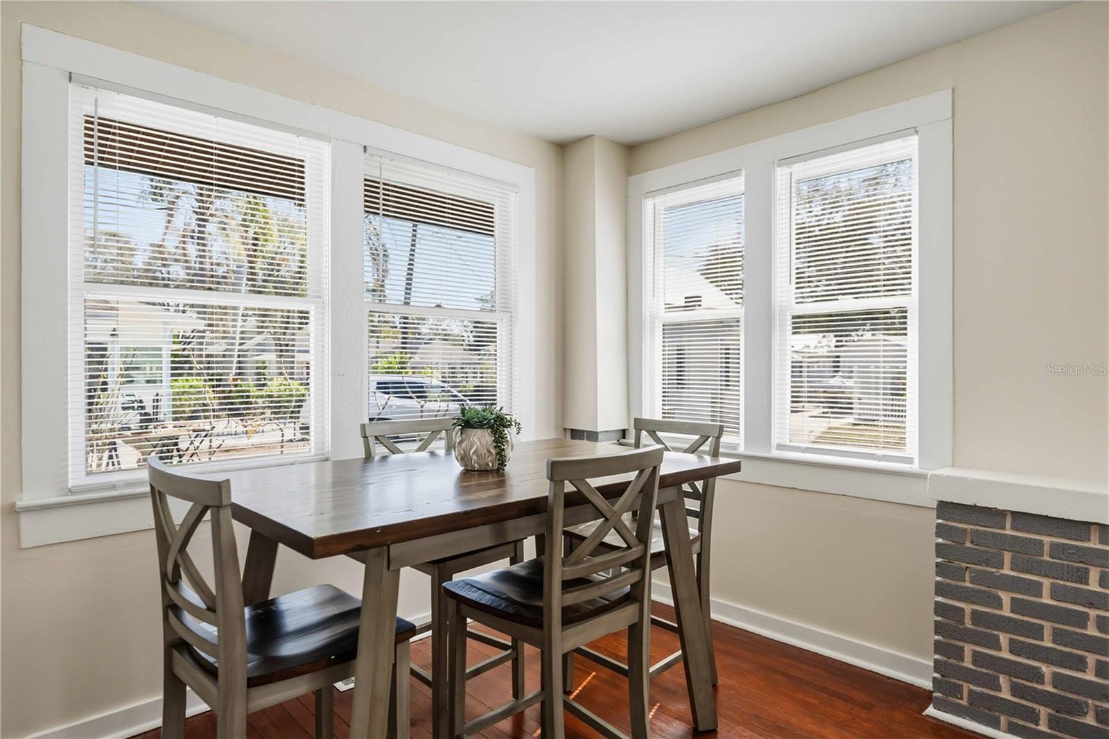 2710 3RD AVE W