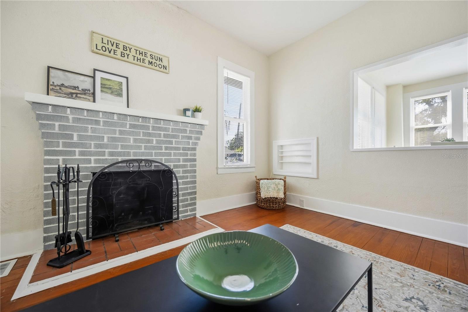 2710 3RD AVE W