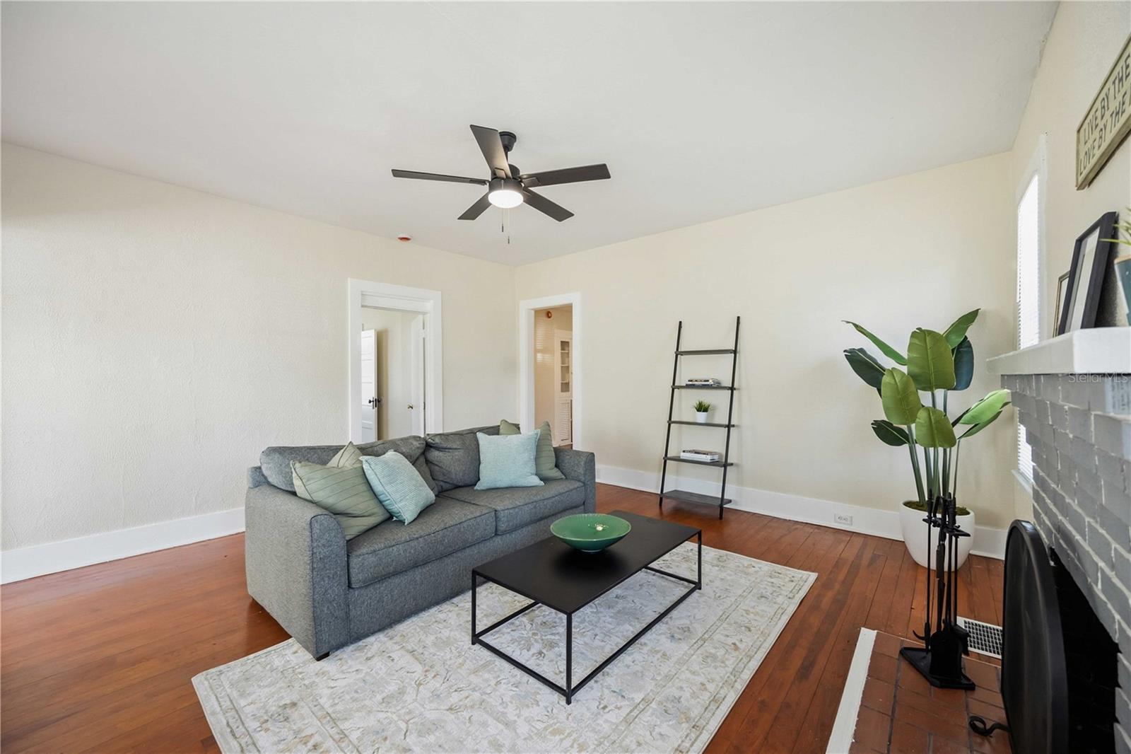 2710 3RD AVE W