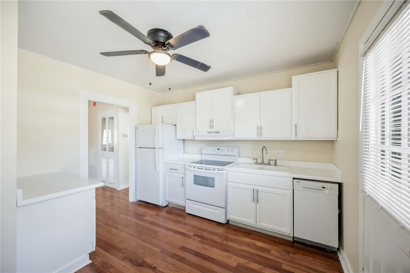 2710 3RD AVE W