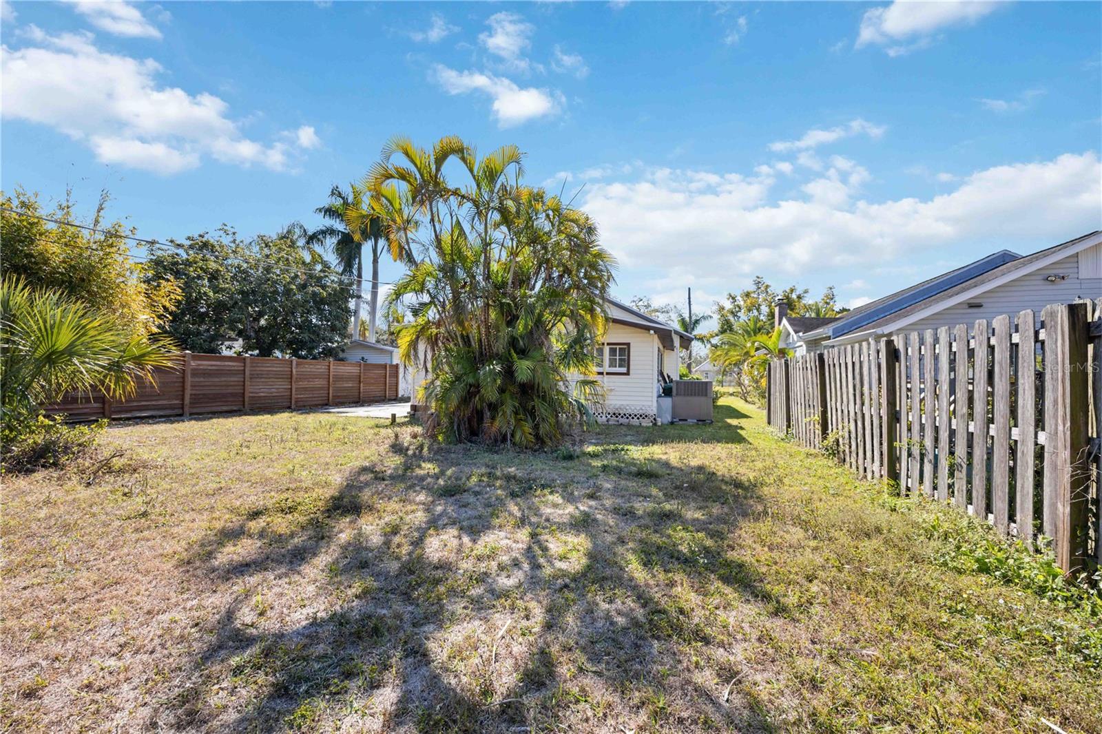 2710 3RD AVE W