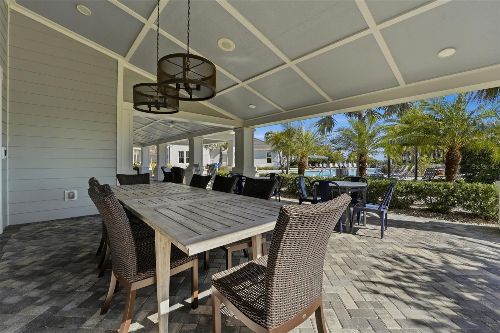 14307 SKIPPING STONE LOOP